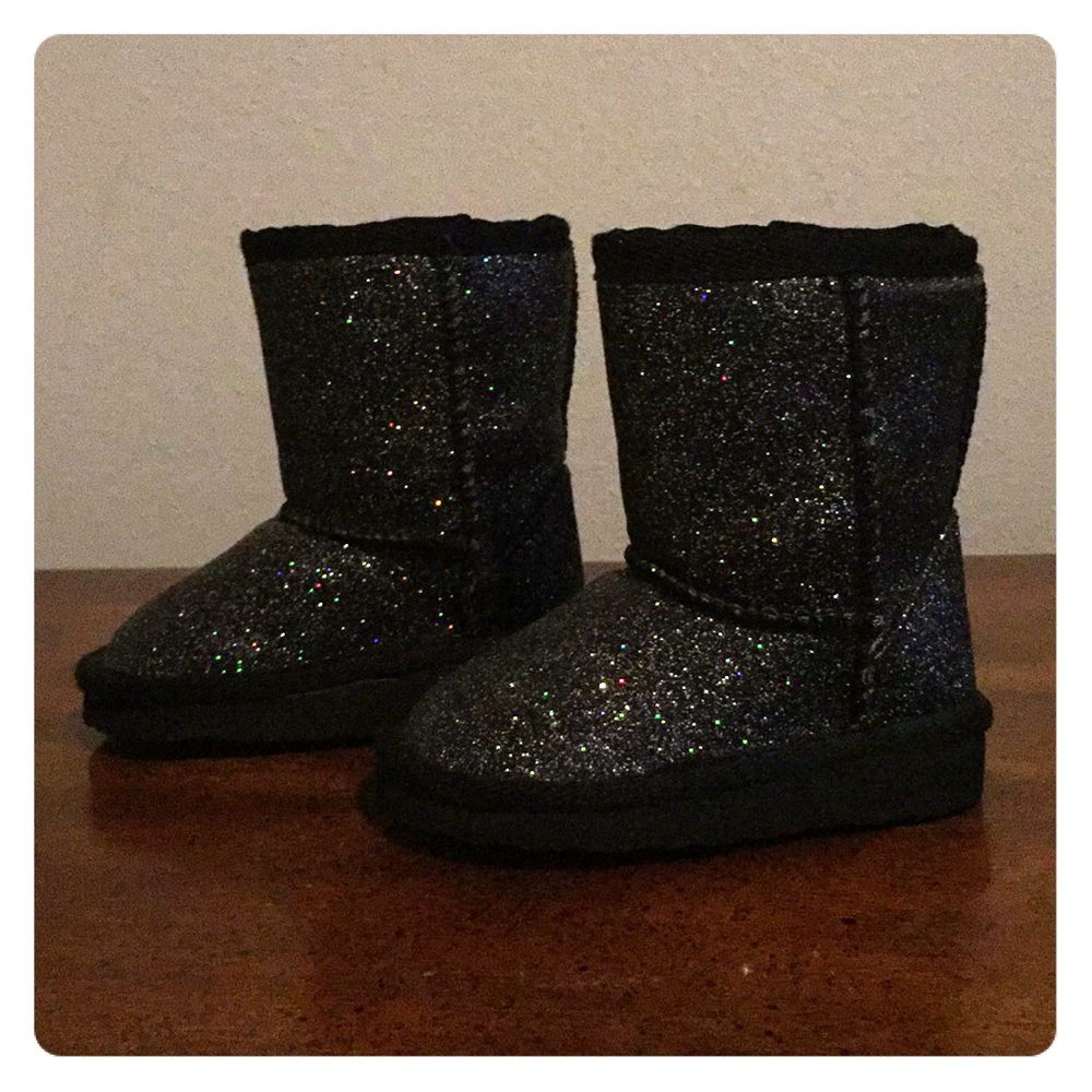 Baby glitter boots